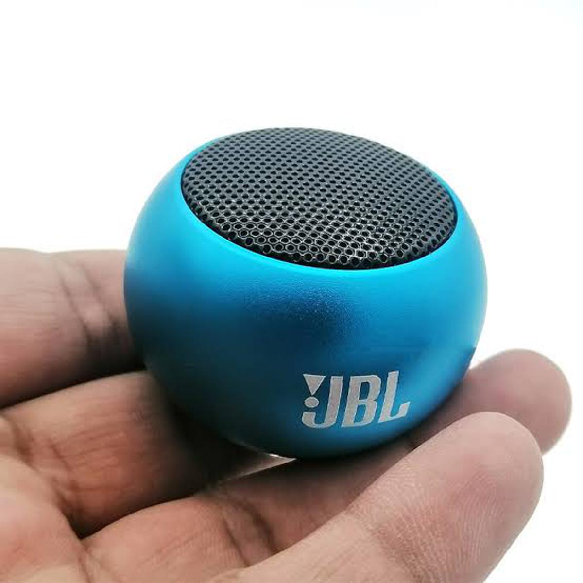 Mini Boost Harmonic Distortion Thunder Beat Sound Portable Wireless 10 W Bluetooth Speaker (D-4170)