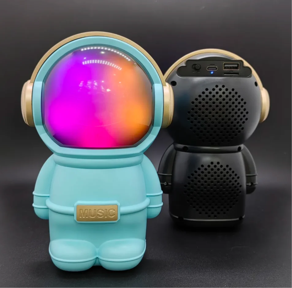 Wrader X808 Wireless Stereo Woofer Bass Cute Gift Astronaut Loud Portable Creative Active Bass Rgb Light Bluetooth Speaker(D-8520)